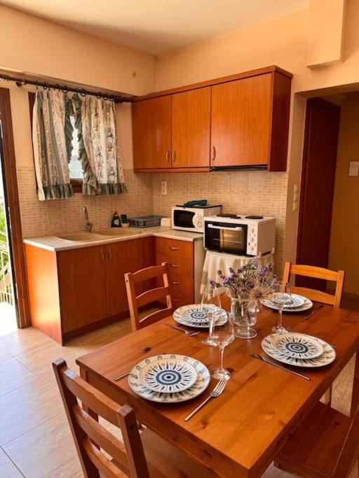 Appartement Family Woodland Oasis Vipgreece à Kírinthos Extérieur photo