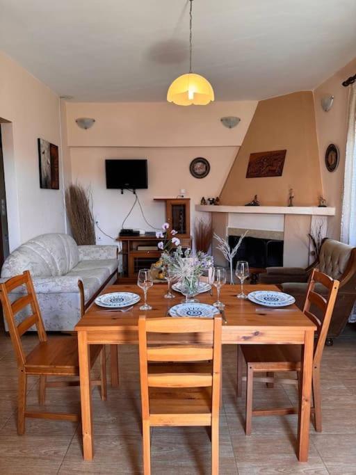 Appartement Family Woodland Oasis Vipgreece à Kírinthos Extérieur photo